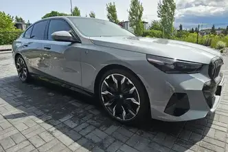 BMW i5, 105 kW, электричество, автомат, задний привод