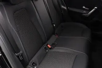 Mercedes-Benz A 180, 1.3, 100 kW, бензин, автомат, передний привод