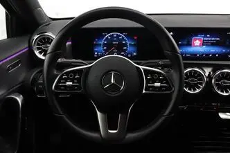 Mercedes-Benz A 180, 1.3, 100 kW, бензин, автомат, передний привод