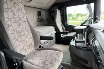 Scania R450, 12.7, 331 kW, diisel, automaat, tagavedu