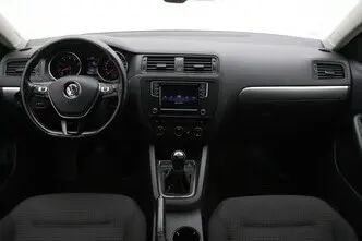 Volkswagen Jetta, 1.2, 77 kW, bensiin, manuaal, esivedu