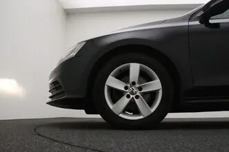 Volkswagen Jetta, 1.2, 77 kW, bensiin, manuaal, esivedu