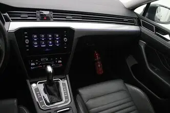 Volkswagen Passat, 2.0, 90 kW, diesel, automatic, front-wheel drive