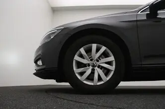 Volkswagen Passat, 2.0, 90 kW, diesel, automatic, front-wheel drive