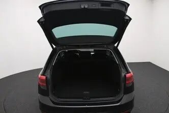 Volkswagen Passat, 2.0, 90 kW, diesel, automatic, front-wheel drive