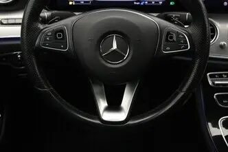 Mercedes-Benz E 220, 2.0, 143 kW, diisel, automaat, tagavedu
