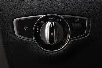 Mercedes-Benz E 220, 2.0, 143 kW, diisel, automaat, tagavedu