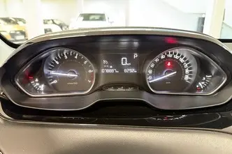 Peugeot 208, 1.2, 81 kW, bensiin, automaat, esivedu