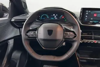 Peugeot e-2008, elekter, automaat, esivedu