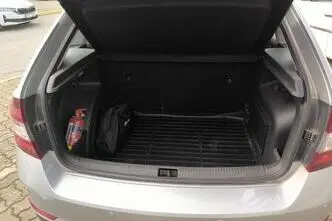 Škoda Rapid, 1.0, 70 kW, bensiin, automaat, esivedu