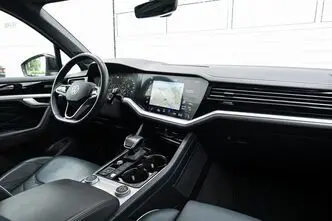 Volkswagen Touareg, 3.0, 279 kW, bensiin, automaat, nelikvedu