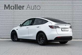 Tesla Model Y, 393 kW, electric, automatic, four-wheel drive