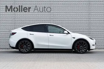 Tesla Model Y, 393 kW, electric, automatic, four-wheel drive