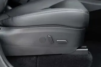 Tesla Model Y, 378 kW, elekter, automaat, nelikvedu