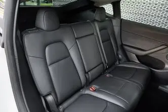 Tesla Model Y, 378 kW, elekter, automaat, nelikvedu