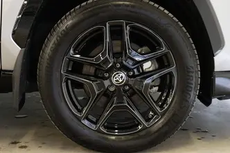 Toyota RAV4, 2.5, 136 kW, pistikhübriid, automaat, nelikvedu