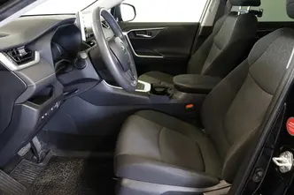 Toyota RAV4, 2.5, 131 kW, hybrid, automatic, front-wheel drive