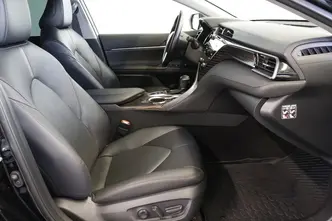 Toyota Camry, 2.5, 131 kW, hübriid, automaat, esivedu