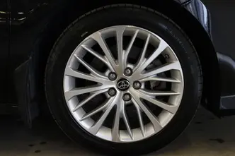 Toyota Camry, 2.5, 131 kW, hübriid, automaat, esivedu