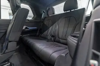 BMW X7, 4.4, 390 kW, hübriid, automaat, nelikvedu