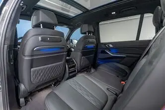 BMW X7, 4.4, 390 kW, hübriid, automaat, nelikvedu