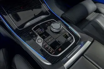 BMW X7, 4.4, 390 kW, hübriid, automaat, nelikvedu