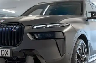 BMW X7, 4.4, 390 kW, hübriid, automaat, nelikvedu