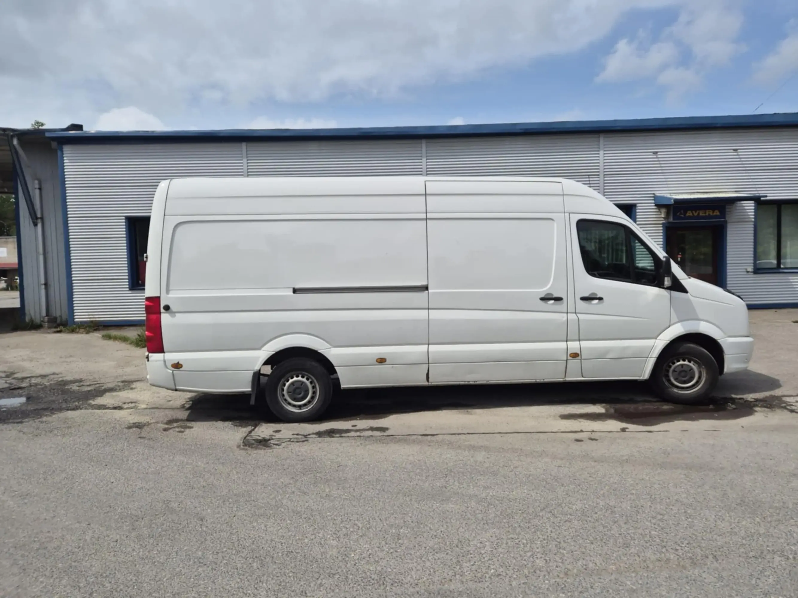 Volkswagen Crafter, 2.0, 100 kW, дизель, механическая, задний привод