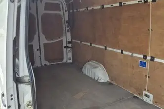 Volkswagen Crafter, 2.0, 100 kW, дизель, механическая, задний привод