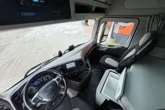 Ford F-Max 4x2, 368 kW, дизель, автомат