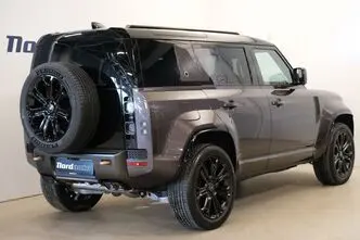 Land Rover Defender, 4.4, 467 kW, petrol, automatic, four-wheel drive