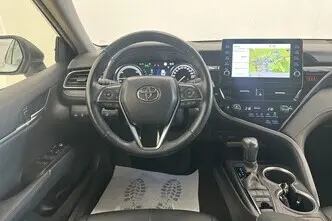 Toyota Camry, 2.5, 131 kW, hybrid, automatic, front-wheel drive