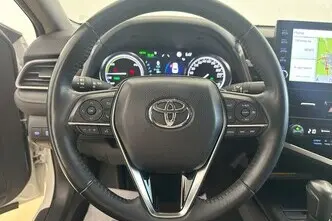 Toyota Camry, 2.5, 131 kW, hybrid, automatic, front-wheel drive