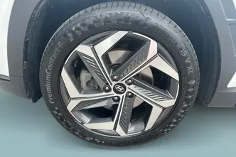 Hyundai Tucson, 1.6, 111 kW, automatic, front-wheel drive