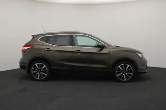 Nissan Qashqai, 1.2, 85 kW, бензин, механическая, передний привод