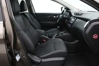Nissan Qashqai, 1.2, 85 kW, бензин, механическая, передний привод