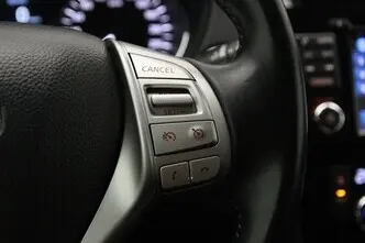 Nissan Qashqai, 1.2, 85 kW, бензин, механическая, передний привод