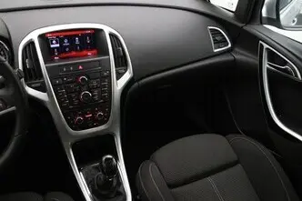 Opel Astra, 1.4, 88 kW, bensiin, manuaal, esivedu