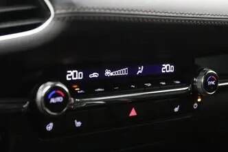 Mazda 3, 2.5, 103 kW, bensiin, automaat, esivedu