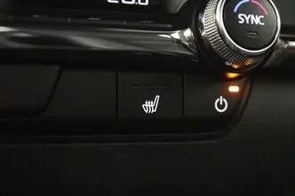 Mazda 3, 2.5, 103 kW, bensiin, automaat, esivedu
