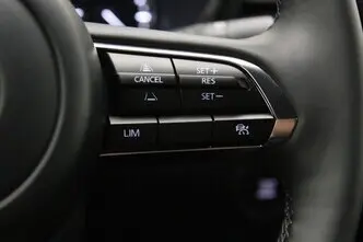 Mazda 3, 2.5, 103 kW, bensiin, automaat, esivedu
