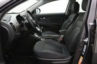Kia Sportage, 1.6, 99 kW, бензин, механическая, передний привод