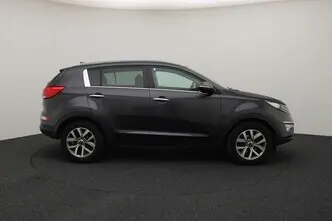 Kia Sportage, 1.6, 99 kW, бензин, механическая, передний привод