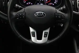 Kia Sportage, 1.6, 99 kW, бензин, механическая, передний привод