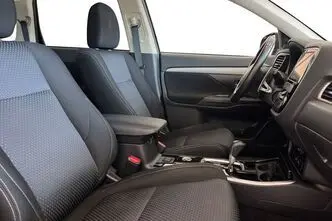 Mitsubishi Outlander, 2.3, 110 kW, дизель, автомат, полный привод