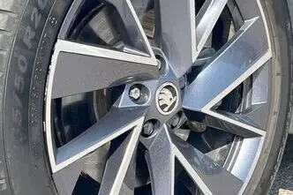 Škoda Enyaq, 70 kW, elekter, automaat, tagavedu