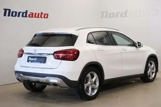 Mercedes-Benz GLA 180, 1.6, 90 kW, бензин, автомат, передний привод