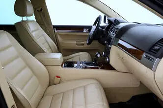 Volkswagen Touareg, 2.5, 174 kW, дизель, автомат, полный привод