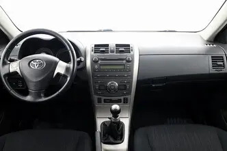 Toyota Corolla, 1.6, 123 kW, бензин, механическая, передний привод
