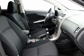 Toyota Corolla, 1.6, 123 kW, бензин, механическая, передний привод